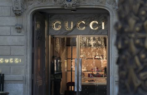 brand value of gucci.